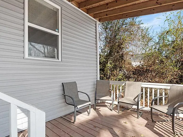 2512 Ramona St — Photo 22