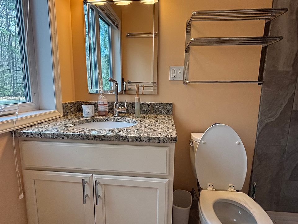 2nd image of 321 Burlage Cir