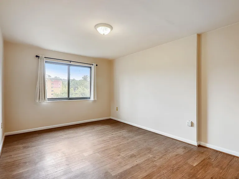 7611 Maple Ave #602 — Photo 7