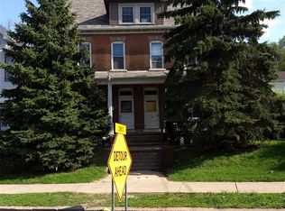 190 Kaufmann Ave, Dubuque, IA 52001