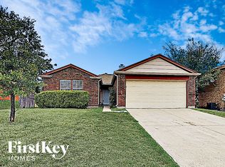 225 Tulane Dr, Glenn Heights, TX