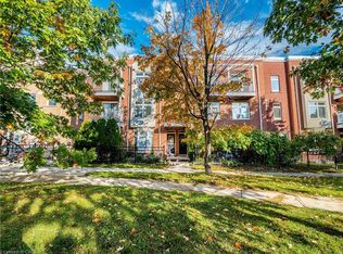 2386 Munns Ave E, Oakville, ON L6H 6G9