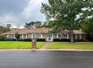 3700 Greenleaf Dr, Waco, TX 76710
