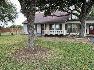 712 State Highway 95 N, Yoakum, TX, 77995