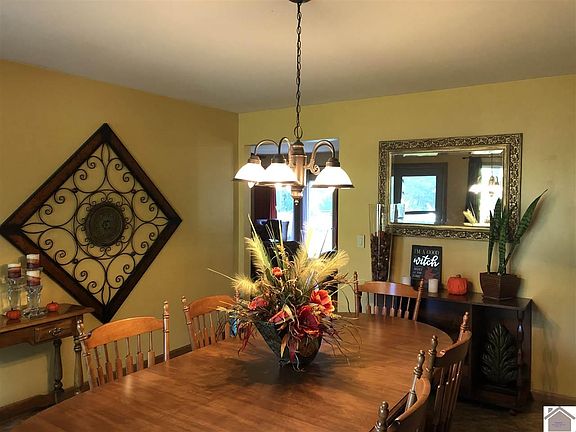 2nd image of 259 Robinhood Dr