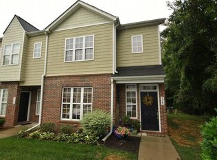 4360 Yoruk Forest Ln, Charlotte, NC 28211