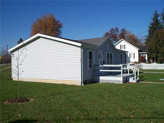 4th image of 207 Defiance Ave