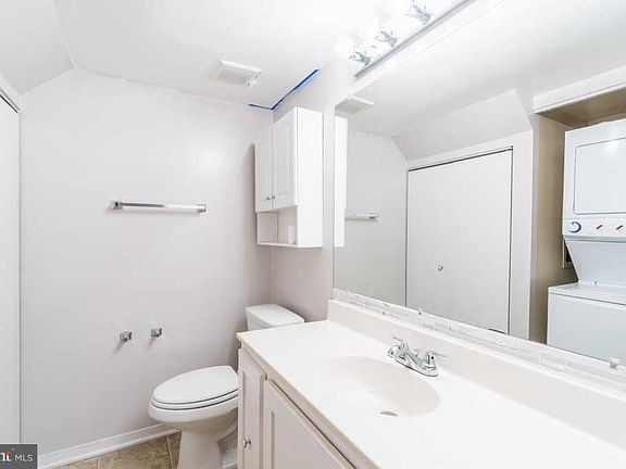 5th image of 9898 Brookridge Ct