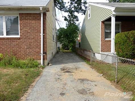 4th image of 22515 109th Ave