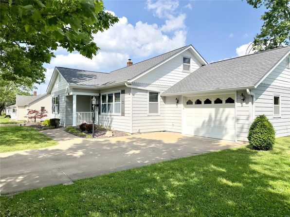 225 S Moulton St, Perryville, MO 63775