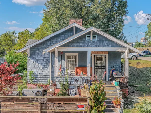 24 Timothy St, Asheville, NC 28801