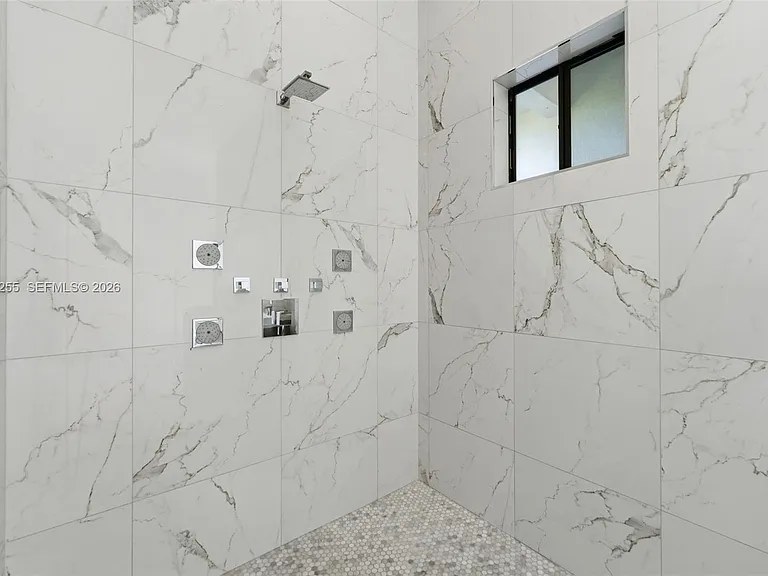 10005 SW 66th St — Photo 29