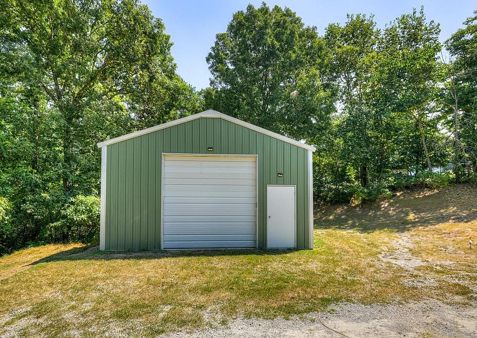1st image of 303 Osage Ln