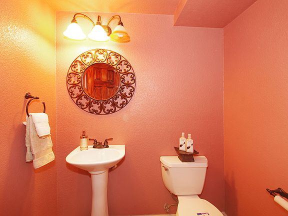 5th image of 6741 Stockwell Dr