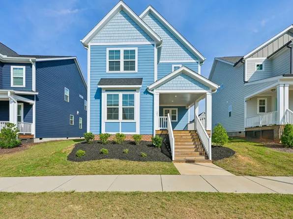 121 Broadwater Dr, Wake Forest, NC 27587