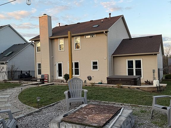 4th image of 2356 Hartland Parkside Dr