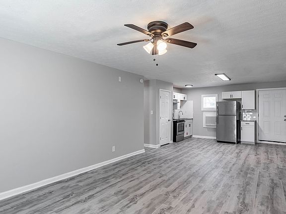 5th image of 180 Parks Mill Rd #9