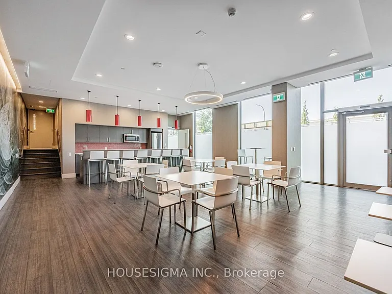38 Monte Kwinter Ct #7 — Photo 6