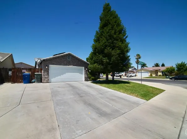 400 Dry Meadow Ln, Bakersfield, CA 93308