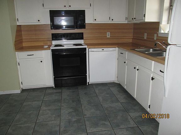 2nd image of 406 Shiloh Dr