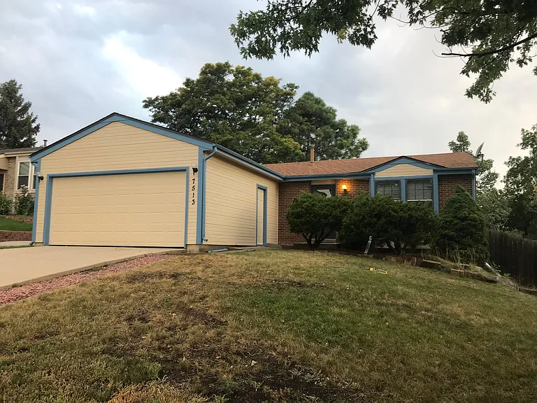 7513 Harlan Way — Photo 1