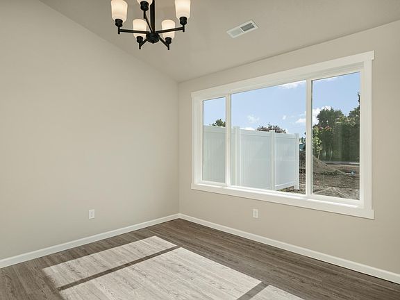3rd image of 17014 E Knox Ln