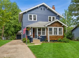 913 38th St, Des Moines, IA 50312