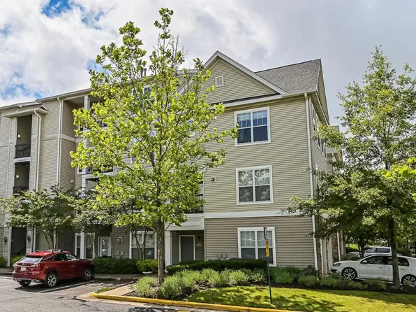 13377 Connor Dr #F1, Centreville, VA 20120