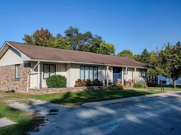 505 Lincoln St, Bourbon, IN 46504