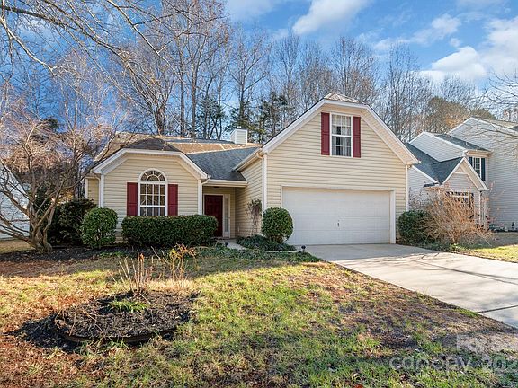 3rd image of 1455 Deer Forest Dr