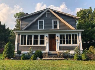 636 New Paltz Rd, Lloyd, NY 12528