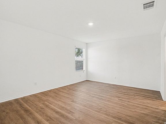 4th image of 5439 Elm Valley