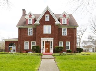 65 Leicester Rd, Buffalo, NY 14217