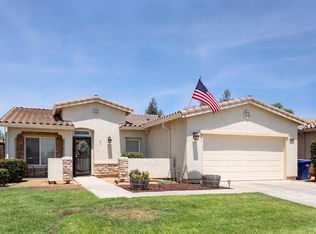 2053 Roosevelt Way, Dinuba, CA 93618