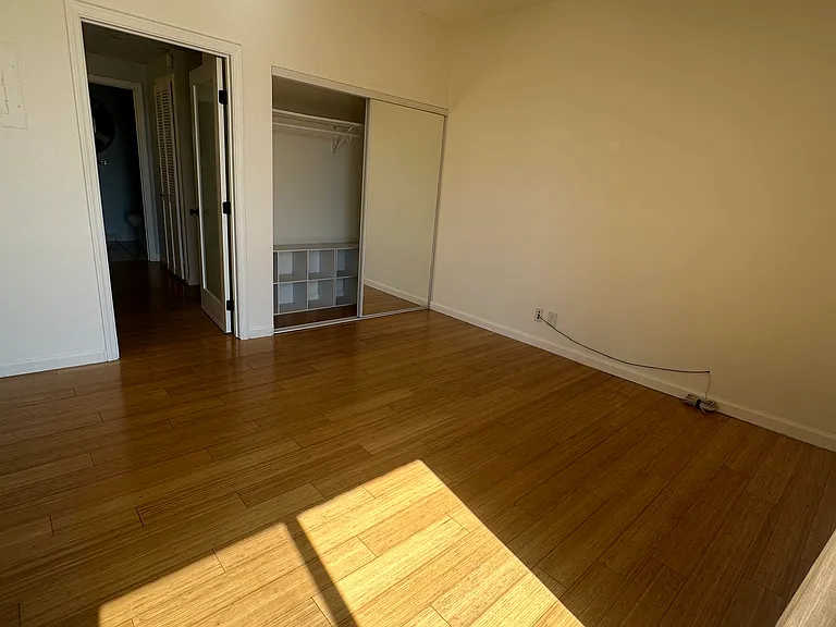 533 S Saint Andrews Pl #312 — Photo 21