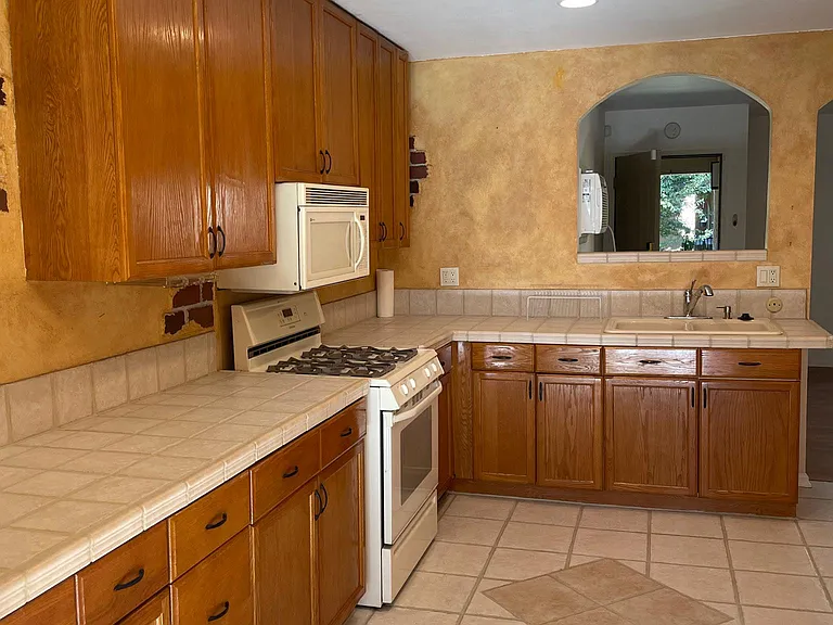 13722 Red Hill Ave #64 — Photo 5