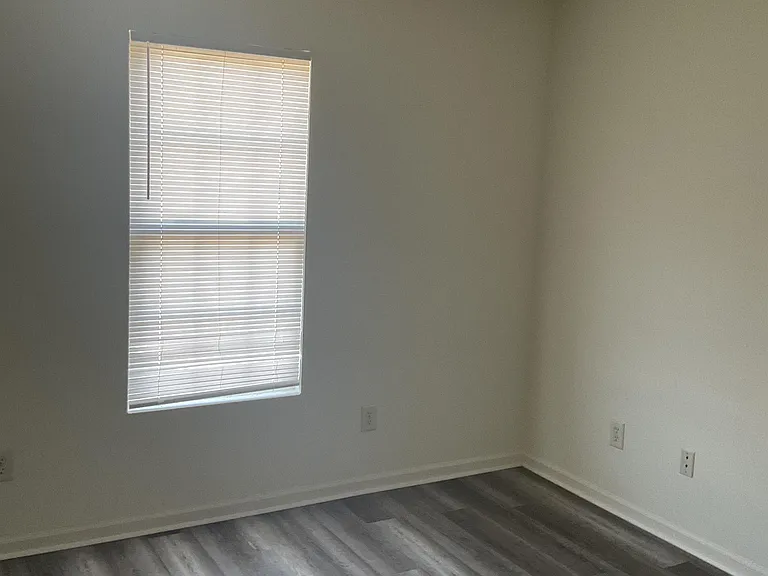 1102 Carver Cir #A — Photo 6