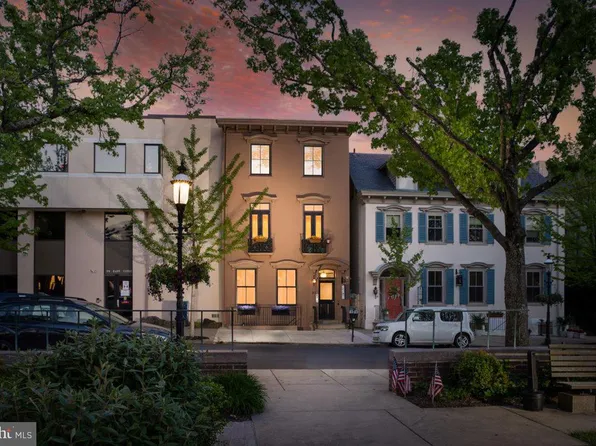 20 E Court St, Doylestown, PA 18901