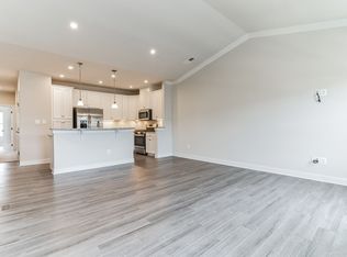 24702 Hutchinson Farm Dr, Sterling, VA 20166