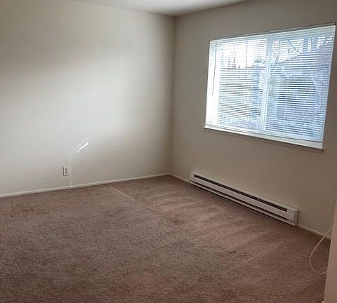 4th image of 4561 Lafayette St #21