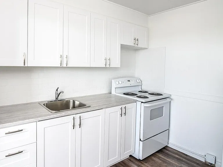 16 Tremont Dr — Photo 11