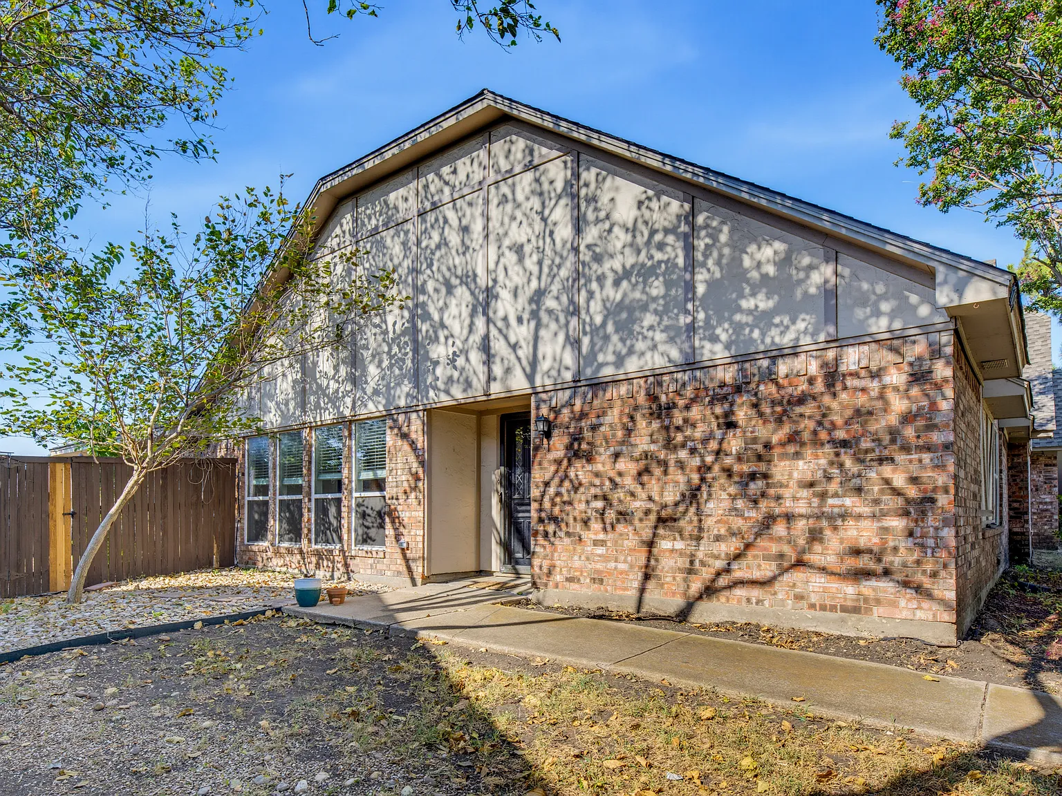 3 bed, 1666 sqft, $2,300 — Photo 4