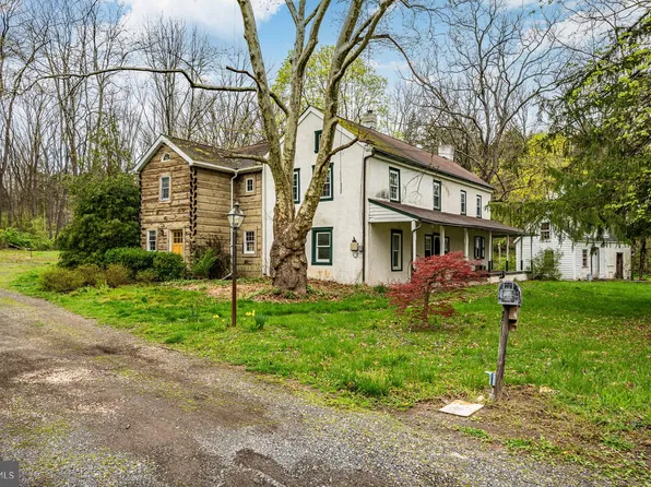 118 Game Farm Rd, Schwenksville, PA 19473