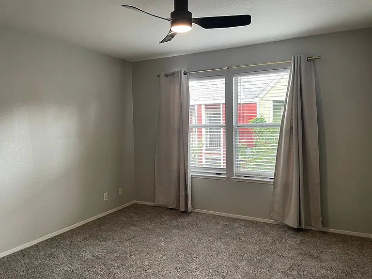 1519 P St #37 — Photo 13