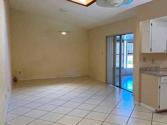 5th image of 8971 Angelica Dr