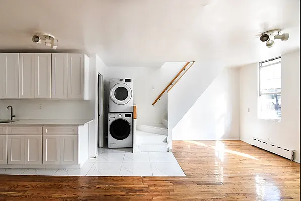 Rented by The Agency | media 4