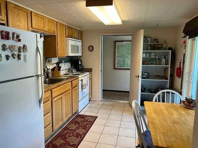 4560 S Angel Ln — Photo 6