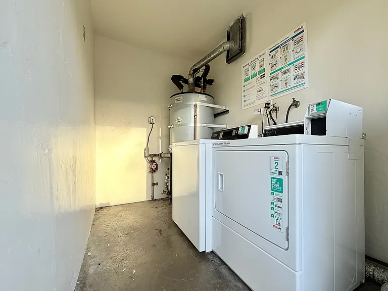 420 S 7th St #6 — Photo 28