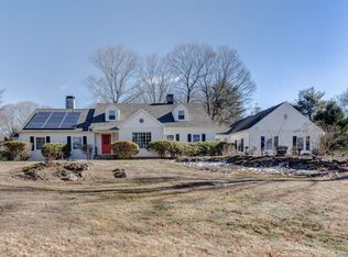 493 Amity Rd, Woodbridge, CT 06525