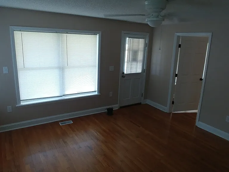 4639 State Highway 73 — Photo 2